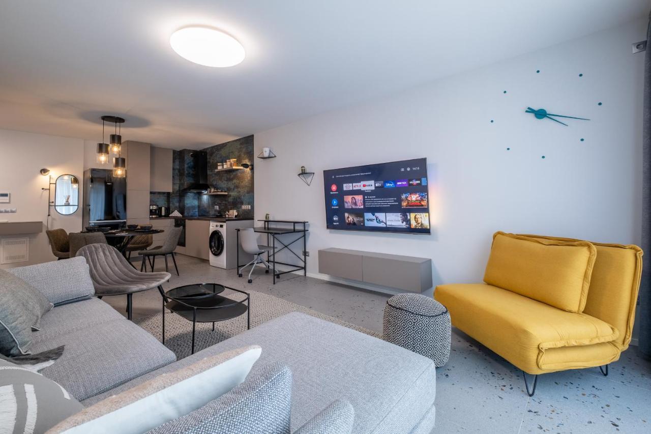 Emirates Lux Apartment And Parking Sofia Zewnętrze zdjęcie