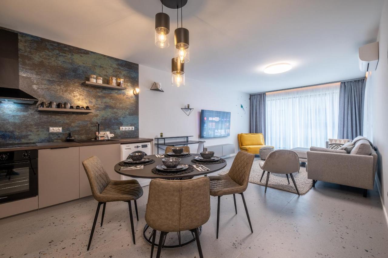 Emirates Lux Apartment And Parking Sofia Zewnętrze zdjęcie